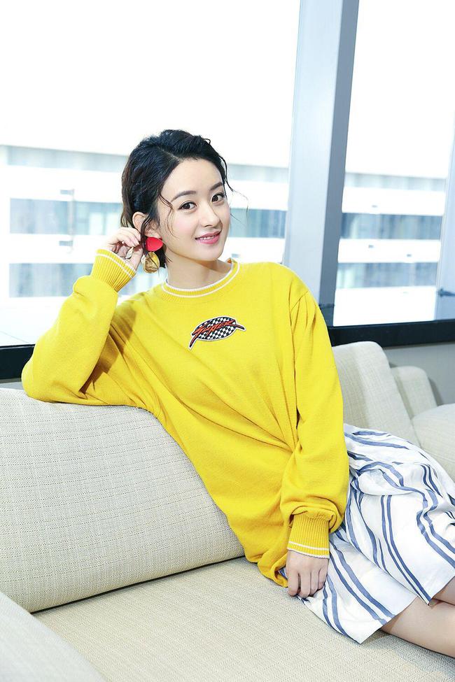赵丽颖蓬松丸子头扎法_赵丽颖蓬松丸子头扎法_赵丽颖蓬松丸子头扎法